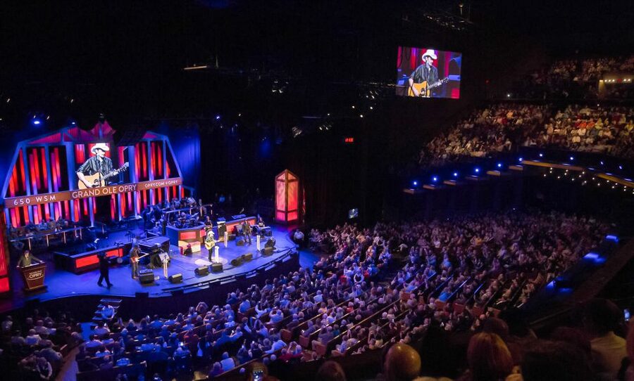 Nashville: Grand Ole Opry Show Ticket - The music changes from act to act