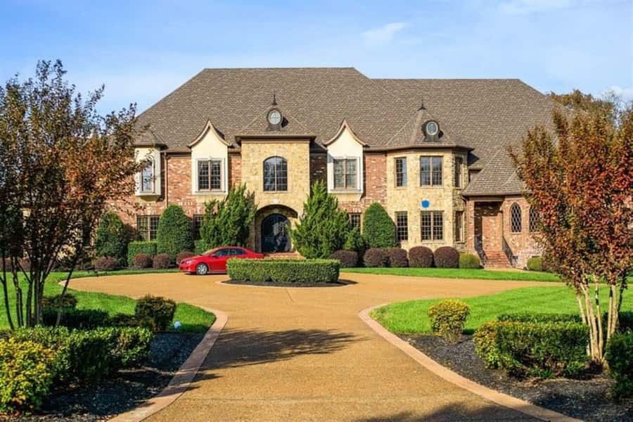 Nashville: Homes of the Stars Narrated Bus Tour - Celebrity homes, without invading privacy