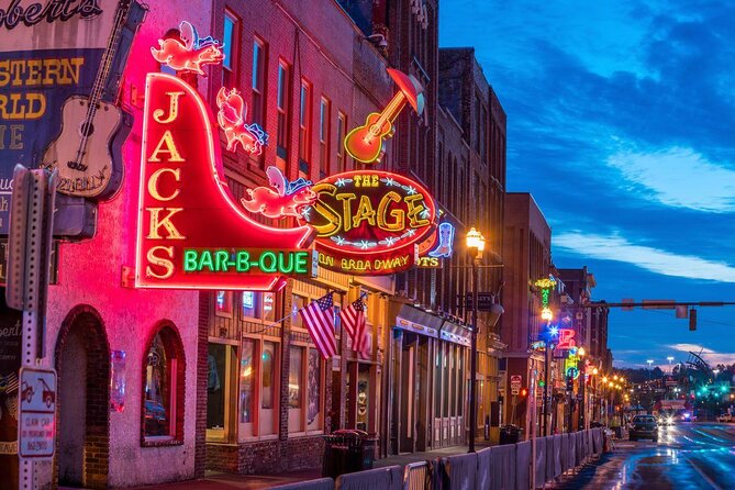 Nashville "Homes Of The Stars" Narrated Bus Tour with 30+ Celebrity Homes - Key points to know before booking