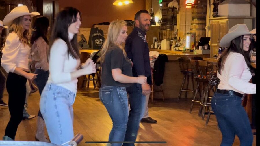 Nashville: Line Dancing Class with Keepsake Video - Learning the first routine step by step