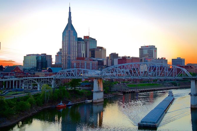 Nashville VIP Style Private Tour with Local Singer-Songwriter - Bicentennial Mall adds history and open space