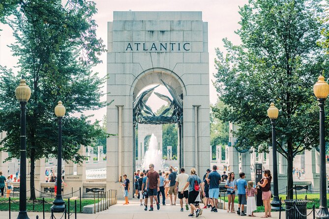 National Mall Tour with 10+ Stops, Boat Cruise, Entry Tickets - Lunch at Georgetown or Pentagon Mall