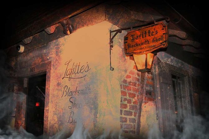 New Orleans Adults-Only Ghost, Voodoo and Vampire Tour - The vampire tale at the opening stop