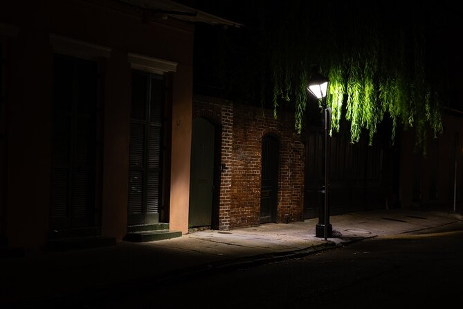 New Orleans Adults-Only True Crime and Ghost Walking Tour - Jimani Lounge and the unsolved fire