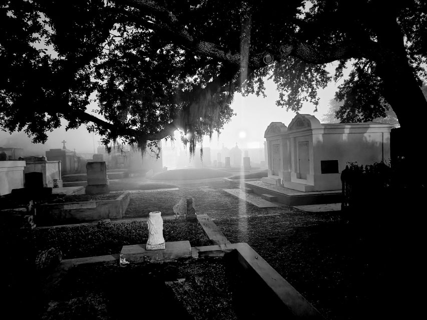New Orleans: Cemetery Bus Tour At Dark with Exclusive Access - Why this cemetery tour feels different after dark