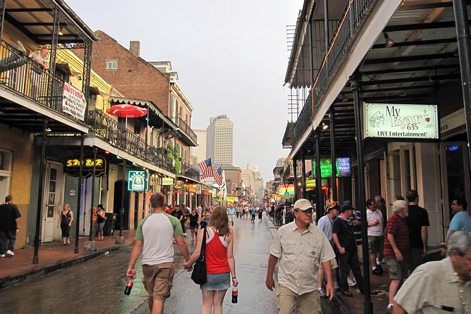New Orleans City Tour: French Quarter, Garden District & Cemetery - Frenchmen Street and the city’s music map