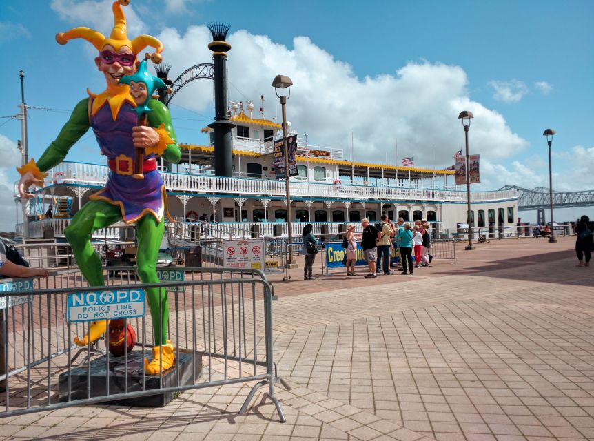 New Orleans: Creole Queen History Cruise with Optional Lunch - The guides make or break the history