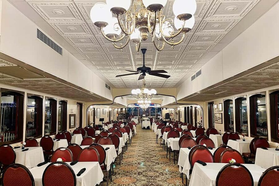 New Orleans: Evening Steamboat Jazz Cruise + Optional Dinner - Bars, cocktails, and the four-deck layout