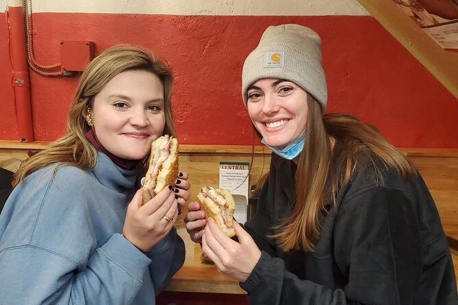 New Orleans Food Walking Tour of the French Quarter with Small-Group Option - Standard group or small-group upgrade?