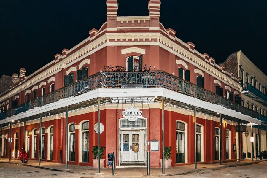 New Orleans: French Quarter Ghost Tour with Interior Visit - The private haunted building visit