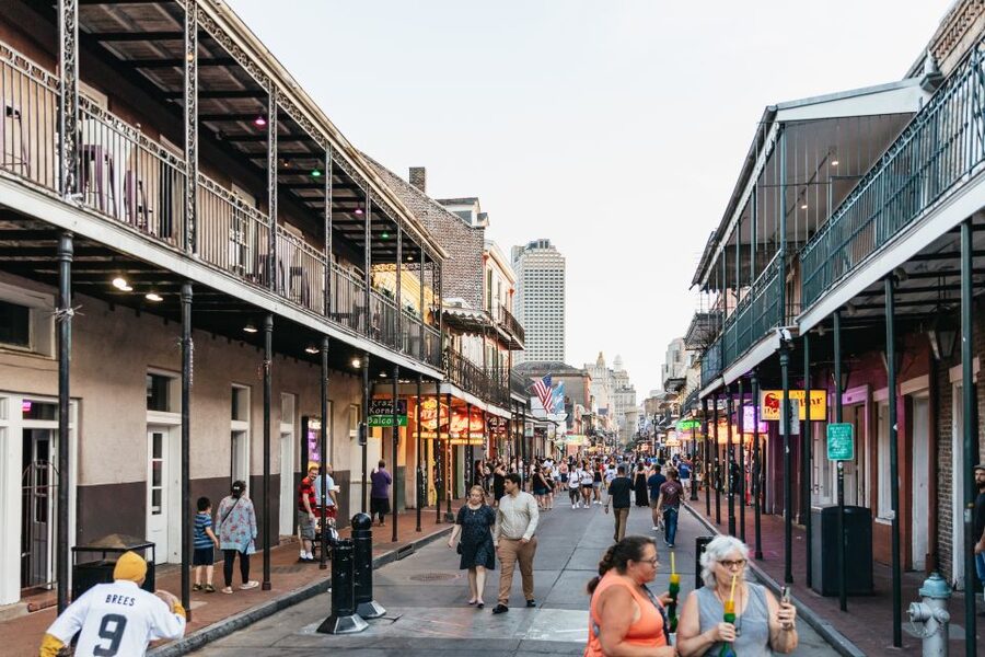 New Orleans: French Quarter Sightseeing Carriage Ride - Why a carriage is useful in the French Quarter