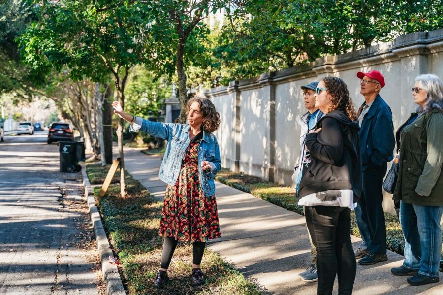 New Orleans: Garden District Guided Walking Tour - Why the Garden District works best on foot