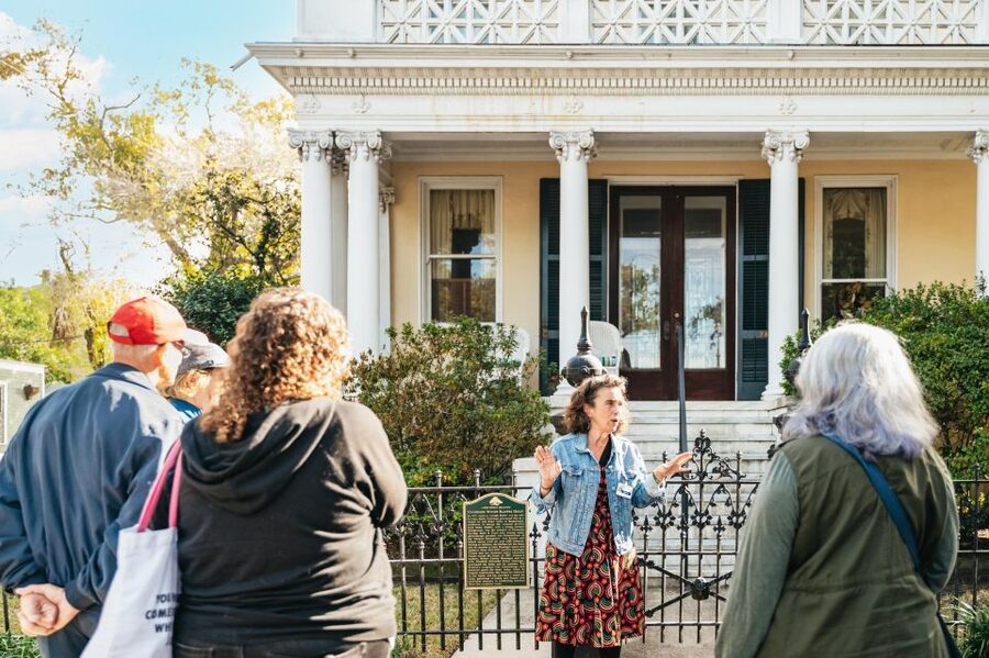 New Orleans: Garden District Guided Walking Tour - Two hours at $35: Is it good value?