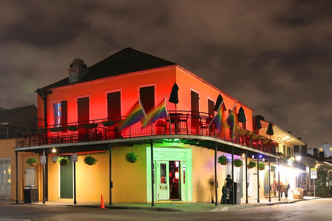 New Orleans Ghost Tour: Go Inside a Haunted Location - Place d’Armes Hotel courtyard