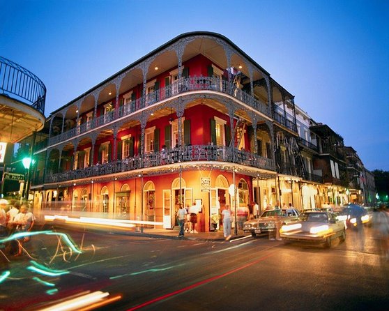 New Orleans Ghost, Vampire, Witch, Voodoo, and Mystery Tour - Royal Street and the old French Quarter
