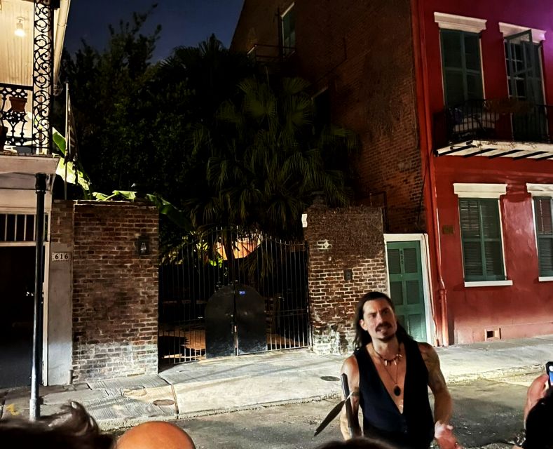 New Orleans Haunted Ghost, Voodoo & Vampire Walking Tour - The New Orleans Historic Voodoo Museum and the break