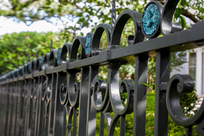 New Orleans Highlights of the Garden District Walking Tour - Buckner Mansion and screen fame