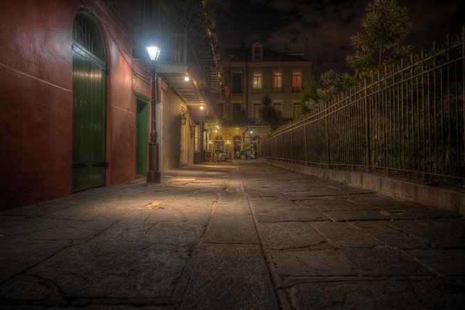 New Orleans Killers and Thrillers Tour - The French Quarter after sunset