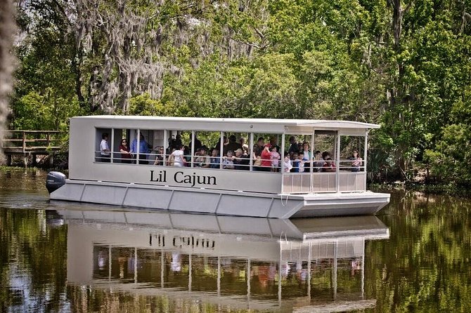 New Orleans Swamp and Bayou Alligator Tour - From the French Quarter to the Louisiana wetlands