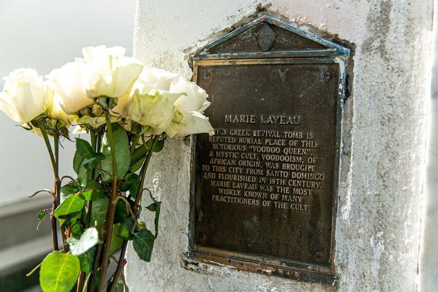 New Orleans: Walking Tour Inside St. Louis Cemetery No. 1 - What the guides add