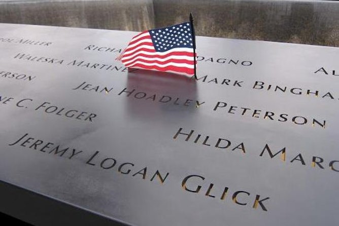 New York 9/11 Memorial Tour with Optional One World Observatory - Adding the 9/11 Museum