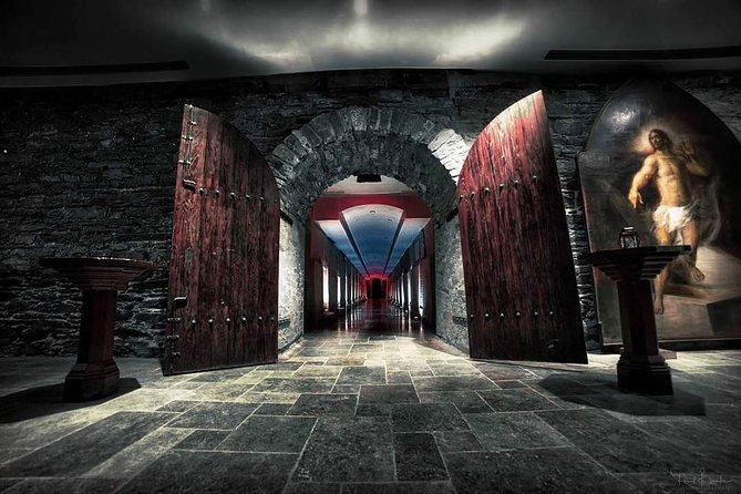 New York Catacombs by Candlelight - Under Mulberry Street: What Makes This Tour Different