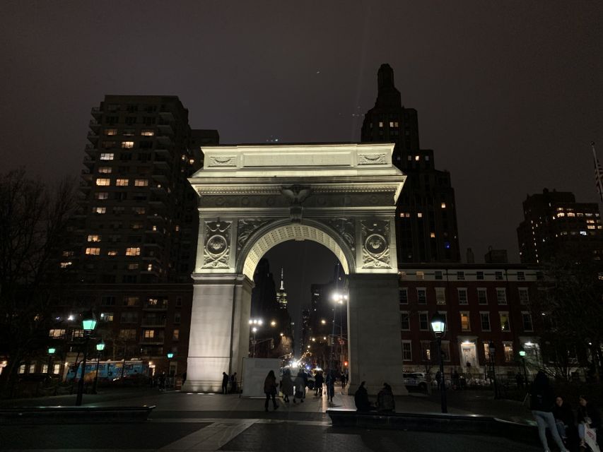 New York City: Gangsters and Ghosts 2-Hour Walking Tour - Why the guides matter so much
