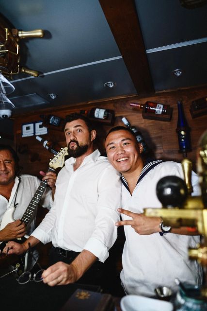 New York City: Gourmet Dinner Cruise with Live Music - Governors Island and Lower Manhattan