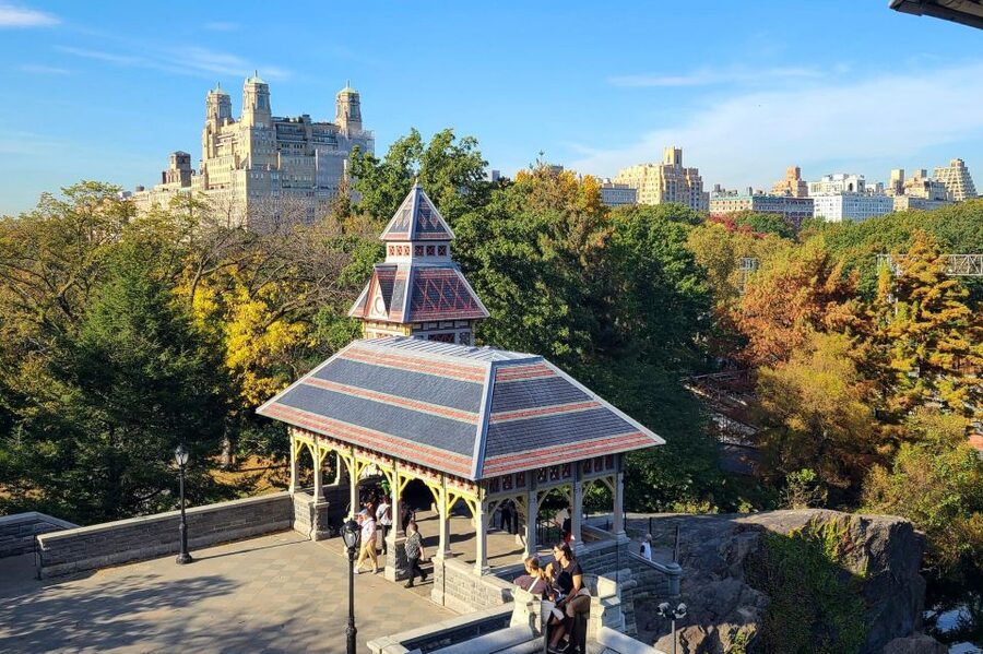 New York City: Highlights of Central Park Bike or eBike Tour - Swedish Cottage and a change of scenery