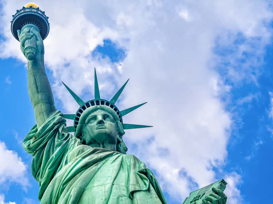 New York City: Statue of Liberty & Ellis Island Guided Tour - Getting to the ferry at Battery Park