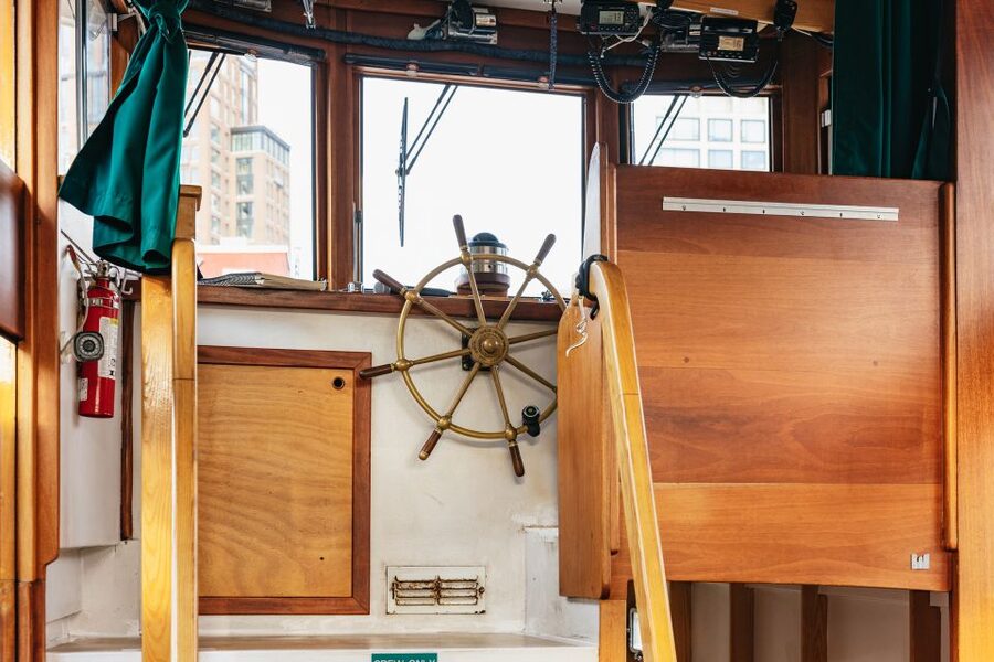 New York City: Sunset Yacht Cruise - Choosing the Right Time and Season