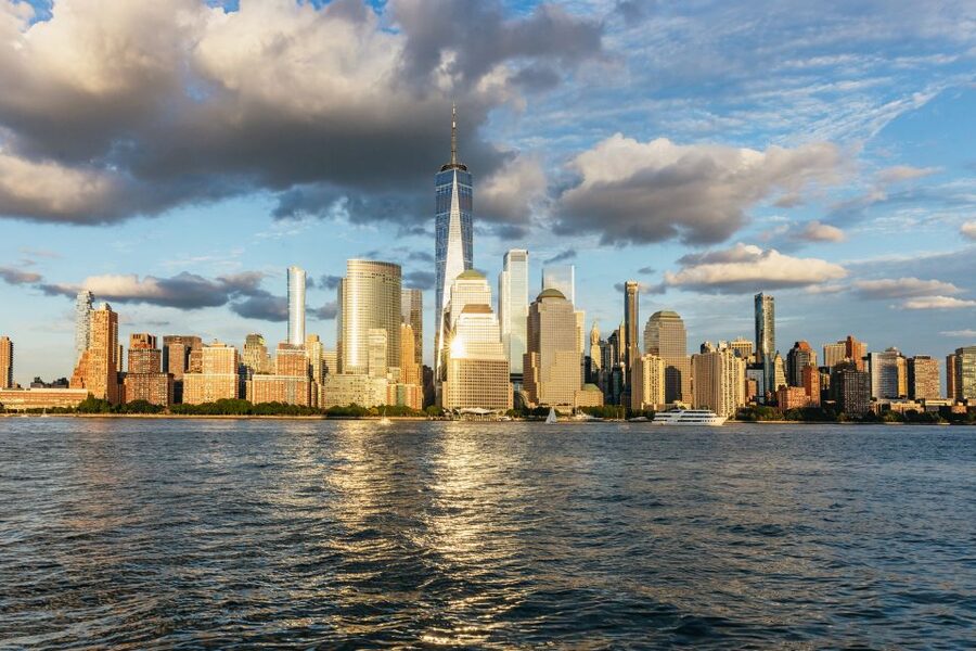 New York City: Sunset Yacht Cruise - The First Views: Battery Park and the Financial District