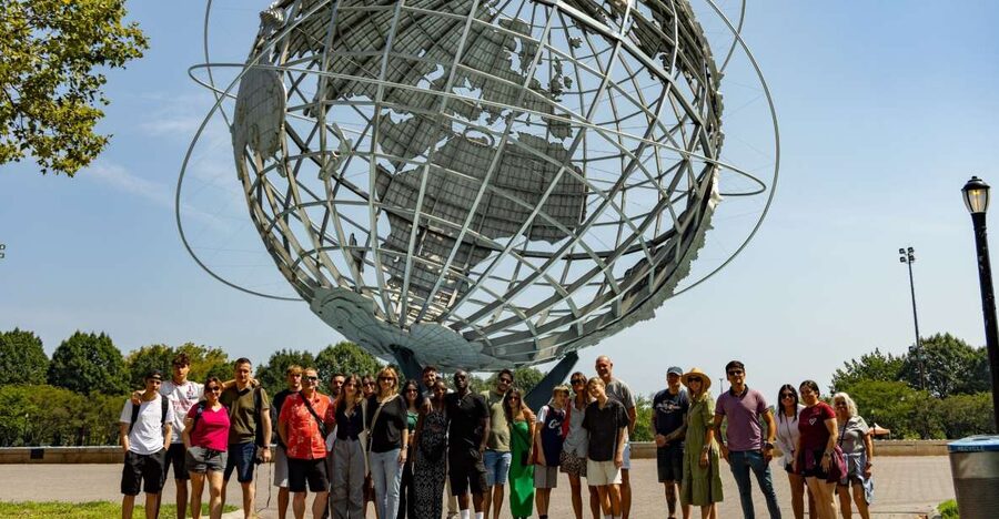 New York City: Tour of Manhattan, Bronx, Queens & Brooklyn - Four boroughs, one practical New York orientation