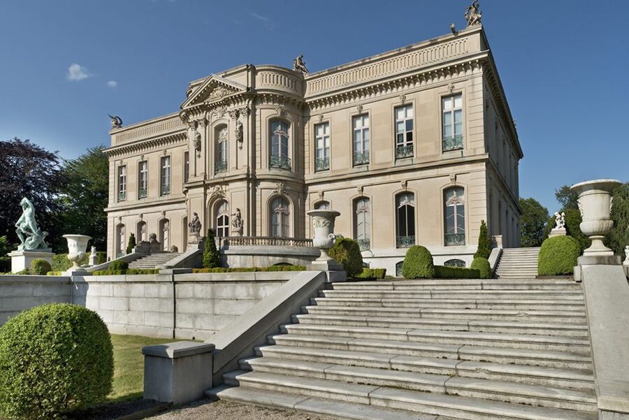 Newport: Newport Mansions Ticket - 1 or 2 Mansions - Planning time, parking, and movement between houses