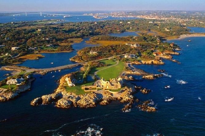 Newport RI Mansions Scenic Trolley Tour (Ages 8+ only) - Rosecliff and Newport on film