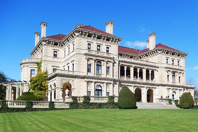 Newport RI Mansions Scenic Trolley Tour (Ages 8+ only) - Starting at Platform 2 near the cruise port
