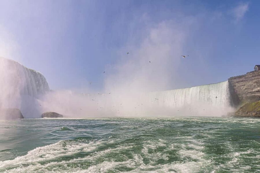 Niagara Falls, Canada: First Boat Cruise & Behind Falls Tour - Guides make the difference