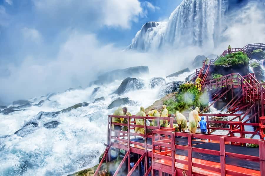 Niagara Falls: Canadian and American Deluxe Day Tour - A fast, well-planned way to see Niagara Falls