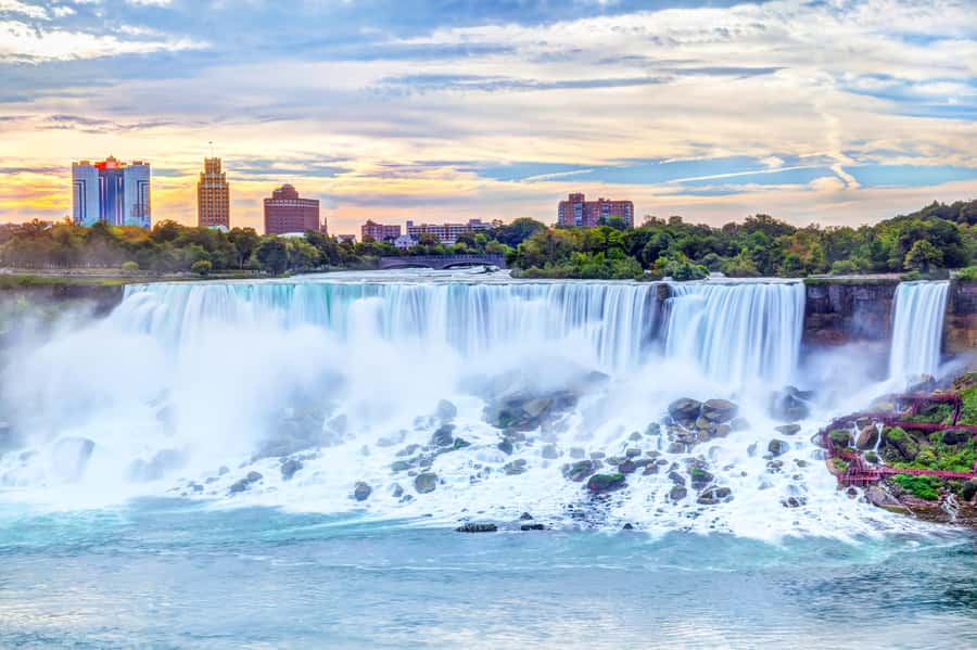 Niagara Falls: Canadian Side Day Trip with Maid of The Mist - Table Rock, Terrapin Point, and the three Falls
