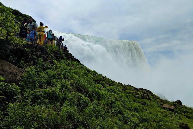 Niagara Falls in 1 Day: Tour of American and Canadian Sides - Cave of the Winds and the Hurricane Deck