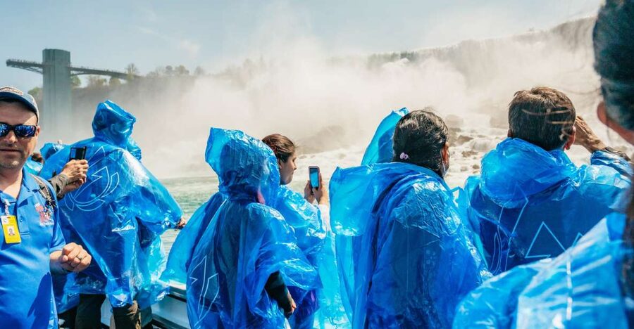 Niagara Falls, USA: American Tour & Maid of The Mist - Maid of the Mist: the wet center of the day