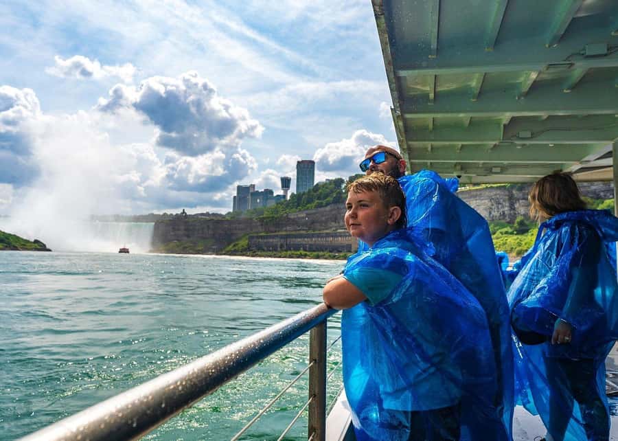 Niagara Falls USA: Cave of the Winds & Maid of the Mist Ride - Pickup in downtown Niagara Falls, New York