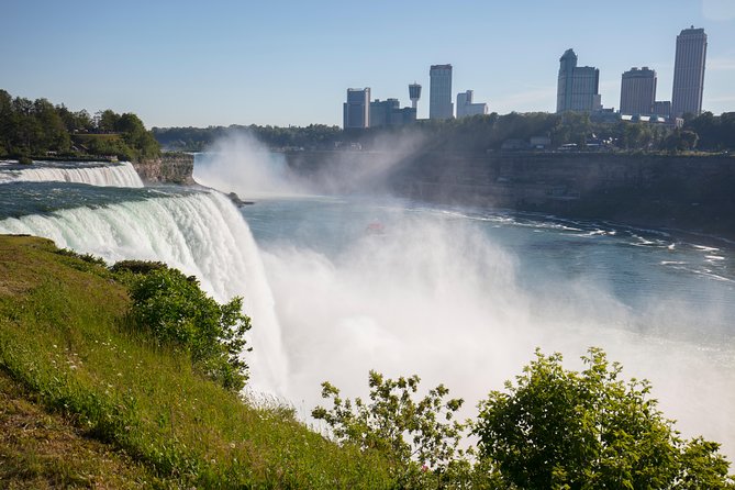 Niagara Falls with Outlet Shopping, 2-Day Tour from NYC - Crossing into Canada after the crowds thin