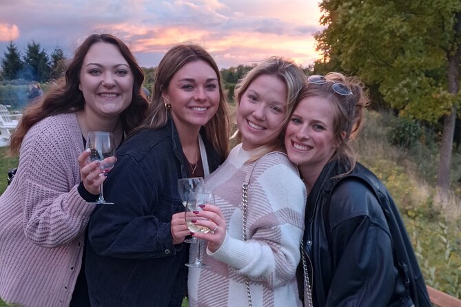 NON BUS 4 Winery Traverse City Wine Tour on Old Mission Peninsula - Bowers Harbor: The Former Horse Farm