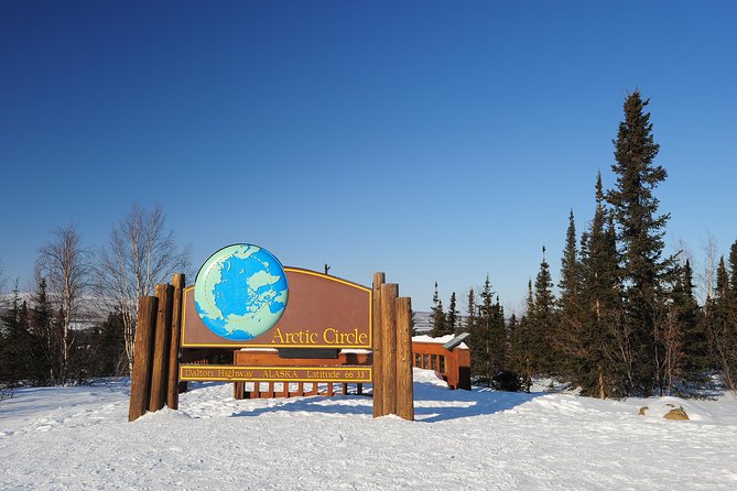 Northern Lights & Arctic Circle Tour - The pipeline viewpoint starts the journey
