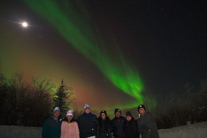 Northern Lights Aurora Tour with FREE Photography - Photography that lets you keep your gloves on