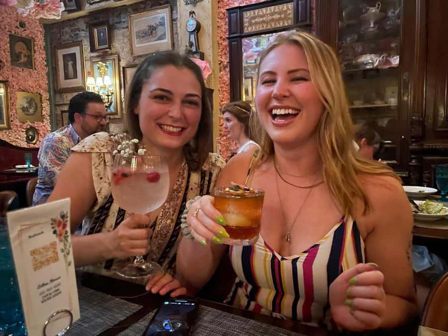 NYC: Bar, Lounge and Rooftop Nightlife Tour - The rooftop stop and Midtown views