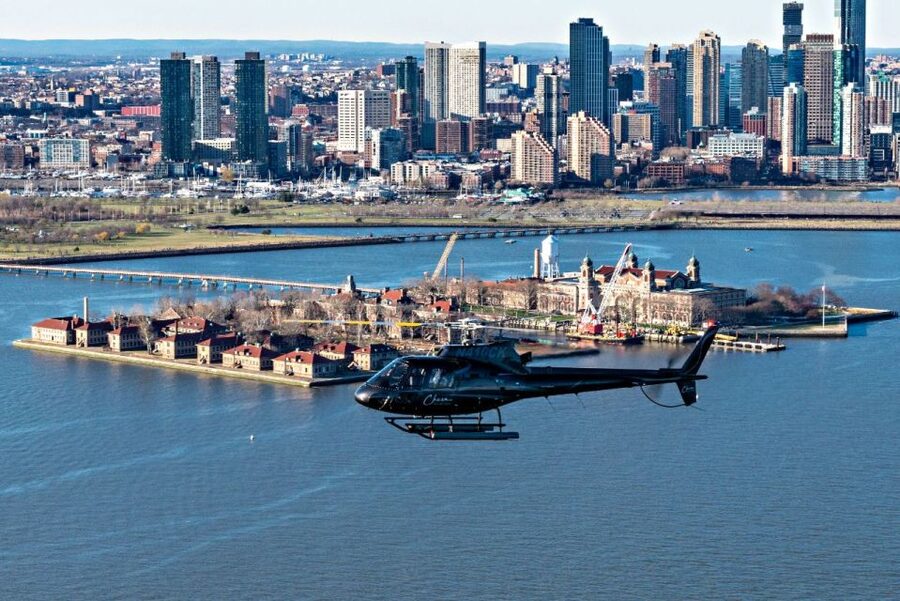 NYC: Big Apple Helicopter Tour - Manhattan’s skyline from the air