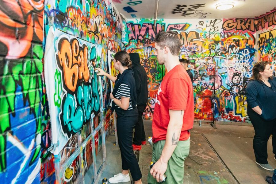 NYC: Brooklyn Graffiti Workshop with Local Artist - Arriving at 282 Meserole Street