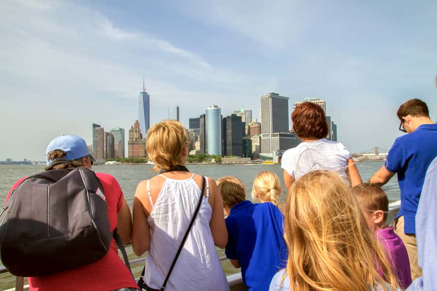 NYC: Circle Line 1-Hr Statue of Liberty Skip-The-Line Cruise - Commentary, languages, and practical comfort